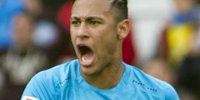 الفيفا يُعاقب سانتوس وأندية أخرى انتهكت القواعد