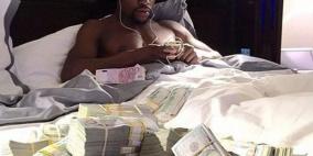 فلويد يتفوق على رونالدو