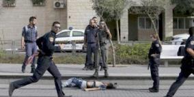 لابيد يدعو جنود الاحتلال لإعدام الفلسطينيين دون تردد