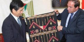 محافظ طولكرم اللواء د. كميل يشدد  على عمق العلاقات الفلسطينية الصينية