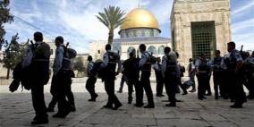(محدث) مستوطنون بزعامة المتطرف فيجلن يقتحمون الاقصى
