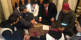 عشرات الآلاف يحييون ذكرى المولد النبوي في المسجد الابراهيمي بالخليل