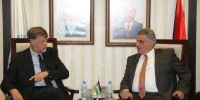 رئيس سلطة المياه يبحث مع مع البنك الدولي مشاريع استراتيجية لقطاع المياه