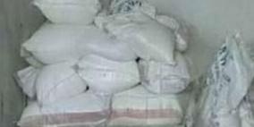 'حماية المستهلك' تتلف طن طحين إسرائيلي فاسدا في القدس