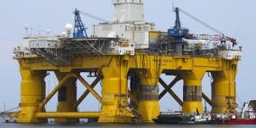 برنت يهبط عند 45 دولاراً بعد مخاوف من وفرة المعروض