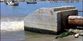 (صور) شواطئ غزة مغلقة بسبب التلوث الشديد