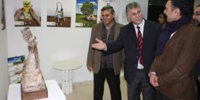 كلية الفنون الجميلة في جامعة النجاح تستضيف المعرض الفني إبداعات طموحة