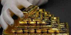 الذهب يتراجع مع صعود الدولار