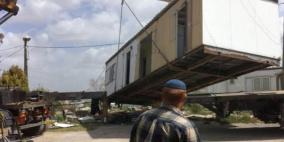 مستوطنون ينصبون بيوت متنقلة جنوب نابلس