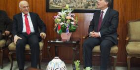 رئيس بلدية نابلس يستعرض مشاريع بلدية نابلس أمام القنصل البريطاني العام في القدس