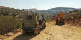 قوات الاحتلال تمنع شق طرق زراعية جنوب نابلس