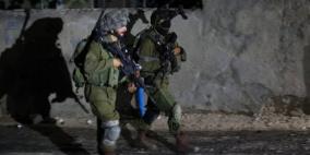 اعتقالات واسعة في الضفة ومستوطنون يعطبون إطارات مركبات