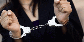 القبض على فتاة بحوزتها كمية من المخدرات في رام الله