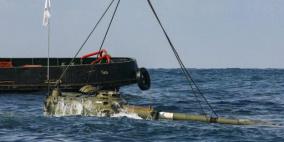 لبنان يلقي دباباته في البحر والفوهات "موجهة نحو إسرائيل"  