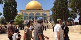 عشرات المستوطنين يقتحمون المسجد الأقصى