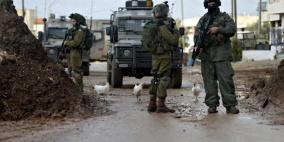 قوات الاحتلال تنصب حواجز وتكثف تواجدها العسكري جنوب جنين