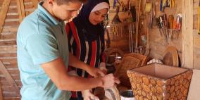 "هبة ونضال" شقيقان يحاربان البطالة بـ "الأنتيكا"