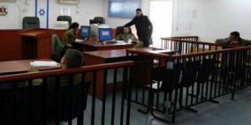 محامو الأسرى يُعلقون العمل بمحكمة "عوفر" 