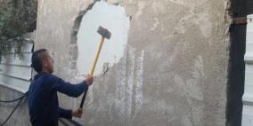 مقدسي يهدم منزله بيده 