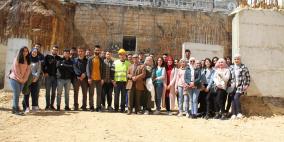 طلبة بيرزيت يختارون مشاريع ربحي الحجة عنوانا لمحاضراتهم العملية