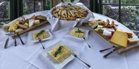 كيف يمكنك أكل كل شيء دون زيادة وزنك؟