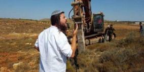 مستوطنون يجرفون أراض في ترمسعيا شمال رام الله