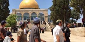 121 مستوطنا يقتحمون الأقصى بحراسة مشددة
