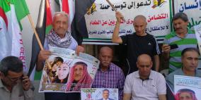 الخليل: وقفة ضد قرار محكمة الإحتلال بتشريع تعذيب الأسرى