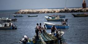  الاحتلال يستهدف الصيادين ويلاحقهم