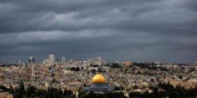 الطقس: أجواء باردة إلى شديدة البرودة وسقوط زخات من الأمطار