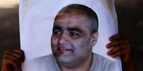  الأسير الحلبي محتجز في معتقل "ريمون" بوضع صحي سيء