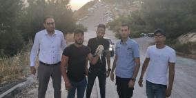 جودة البيئة تطلق سراح طائر "البومة البيضاء" في نابلس