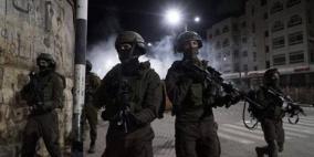 اعتقالات تطال 11 مواطنا على الاقل من الضفة 