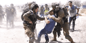 الاحتلال يقمع وقفة احتجاجية في طولكرم ويصيب العشرات 