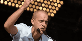 إسرائيل تشرع بإجراءات ترحيل المحامي الفرنسي الفلسطيني صلاح حموري