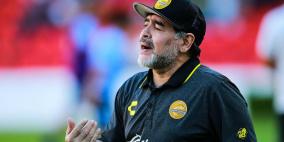 رحيل أسطورة كرة القدم الأرجنتيني مارادونا