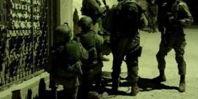  الاحتلال يعتقل 16 مواطنا بينهم أسرى سابقون وفتية