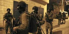 اعتقالات تطال  18 مواطنا من الضفة غالبيتهم أسرى سابقون