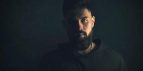 الشاب الموسيقي Nuckles يرد على التطبيع العربي بالغناء