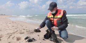 رصد كميات بسيطة من التسرب النفطي قبالة بحر غزة