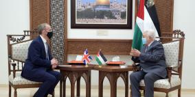 الرئيس عباس يستقبل وزير الخارجية البريطاني