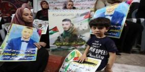  أسرى في سجون الاحتلال يعلنون إضرابا مفتوحا عن الطعام