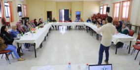 سيدات "برطعة" يطالبن بإشراك المرأة في العمل السياسي