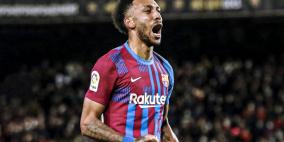 تشيلسي يغري أوباميانج للرحيل عن برشلونة