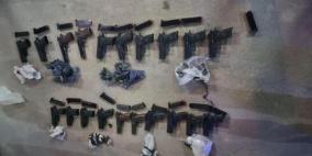 الاحتلال يزعم احباط تهريب أسلحة إلى الضفة 