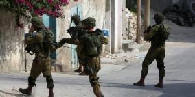 الاحتلال يعتقل شاباً جنوب القدس