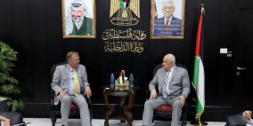 وزير الداخلية والسفير الهولندي يبحثان سُبل التعاون