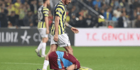 فيديو يثير ضجة.. لاعب تركي يبصق على تريزيغيه أثناء سجوده