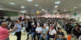 شاهد: أزمة خانقة في معبر الكرامة ثاني أيام العيد