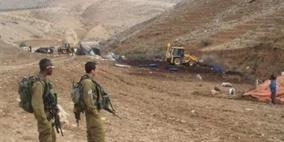 مستوطنون يعتدون على شبكة لري المزروعات في الأغوار